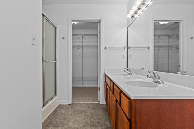 820 White Wood Flat, Lexington, KY 40511