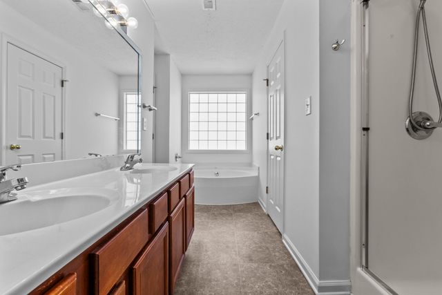 820 White Wood Flat, Lexington, KY 40511