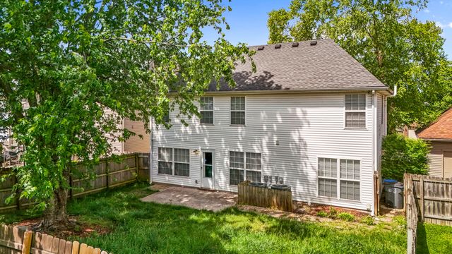 820 White Wood Flat, Lexington, KY 40511