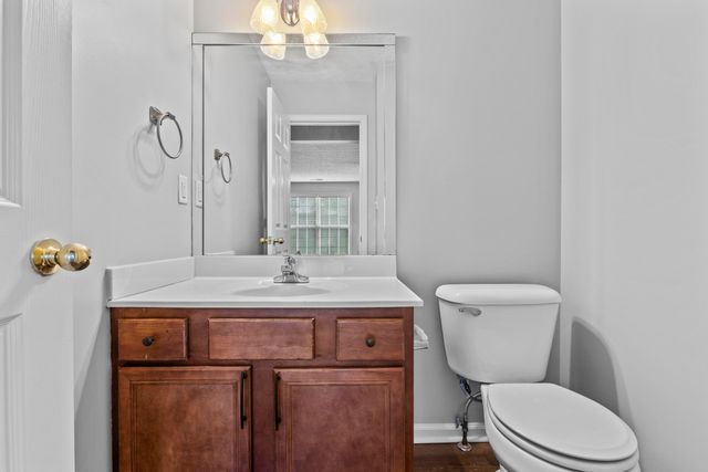 820 White Wood Flat, Lexington, KY 40511