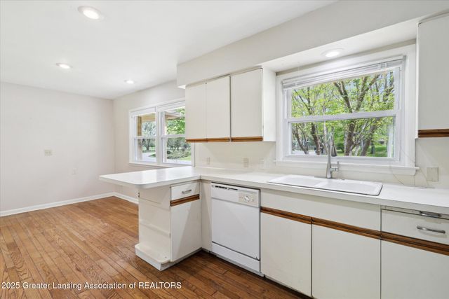 4793 Ottawa Drive, Okemos, MI 48864