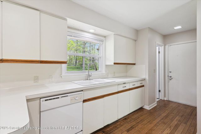 4793 Ottawa Drive, Okemos, MI 48864