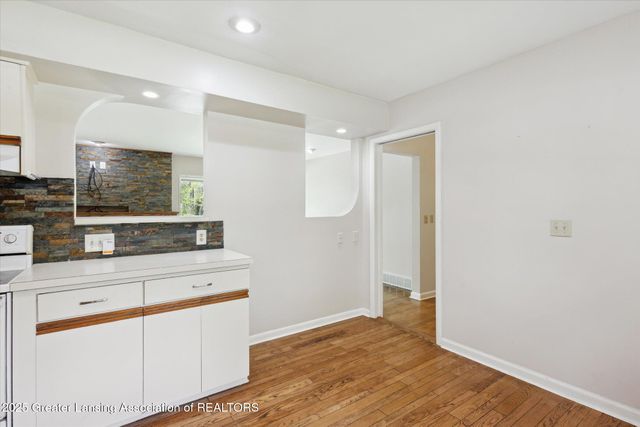 4793 Ottawa Drive, Okemos, MI 48864