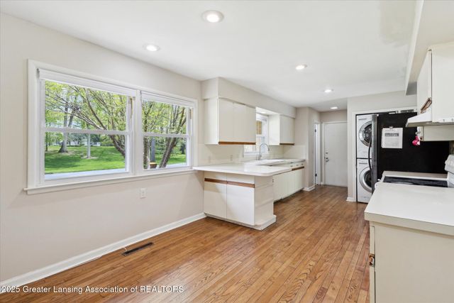 4793 Ottawa Drive, Okemos, MI 48864