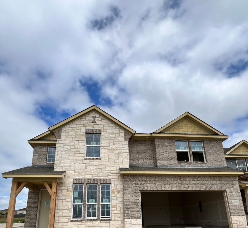 1001 Pecan Tree Lane, Fort Worth, TX 76108
