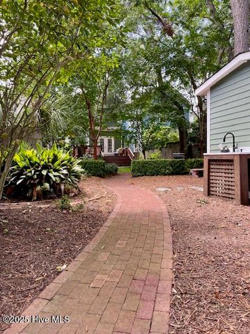 312 N 5th Avenue, Wilmington, NC 28401