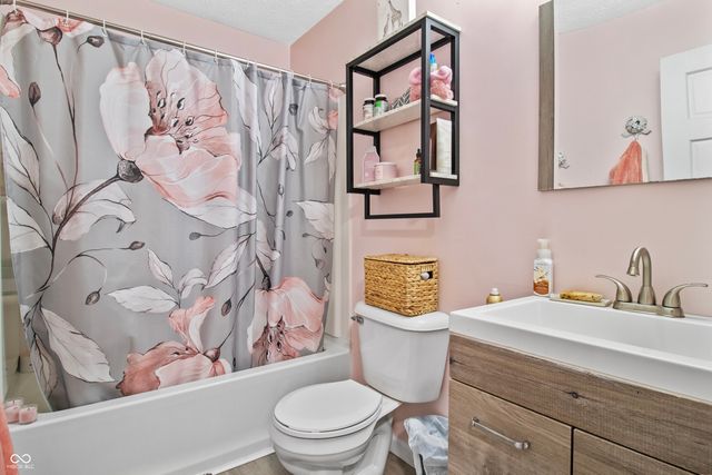 766 Westridge Drive S, Noblesville, IN 46062