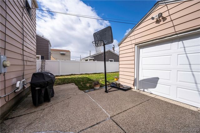 624 Moore Avenue, Tonawanda, NY 14223