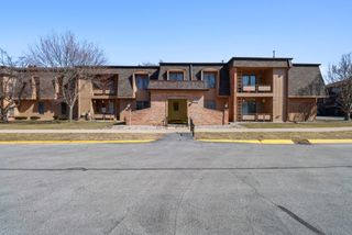 8825 Janeway Court 8, Munster, IN 46321