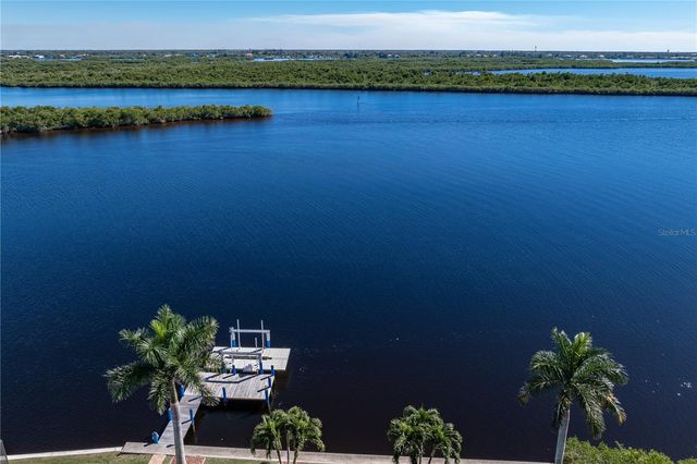 3572 PEACE RIVER DRIVE, Punta Gorda, FL 33983