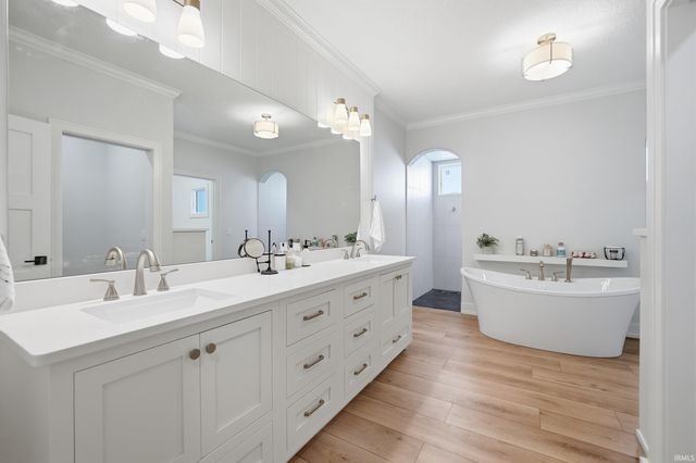 12291 Rain Lily Court, Fort Wayne, IN 46814