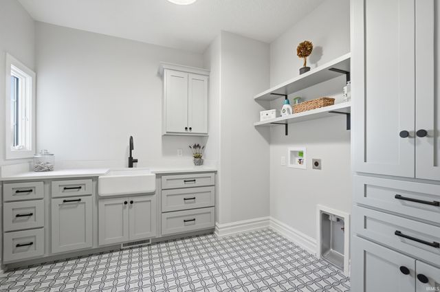 12291 Rain Lily Court, Fort Wayne, IN 46814