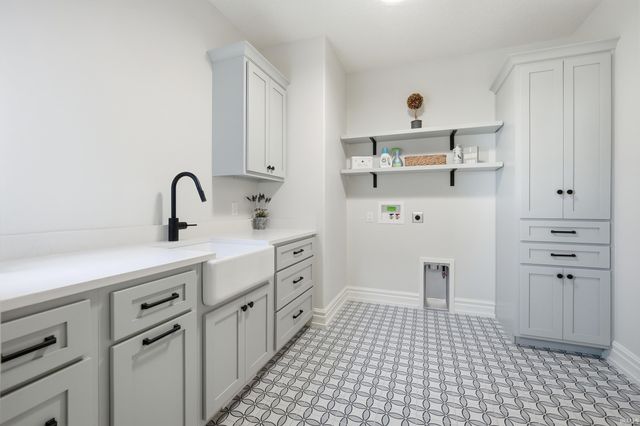 12291 Rain Lily Court, Fort Wayne, IN 46814