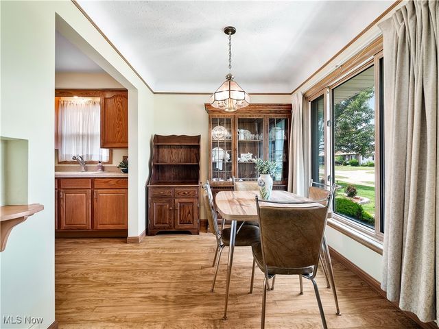 3323 North Avenue, Parma, OH 44134