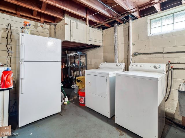 3323 North Avenue, Parma, OH 44134