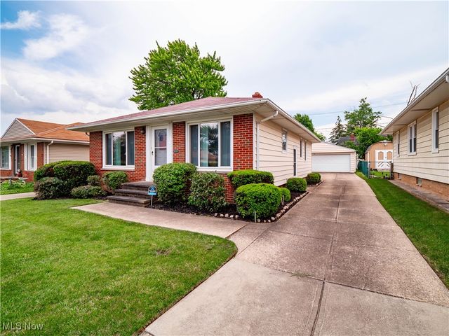 3323 North Avenue, Parma, OH 44134