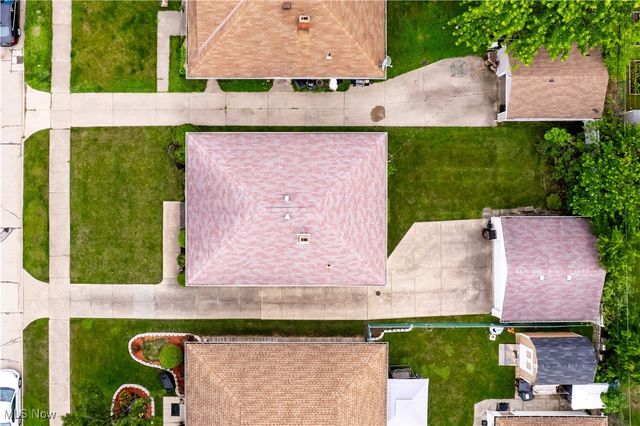 3323 North Avenue, Parma, OH 44134