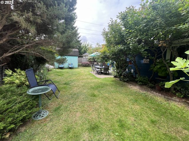1014 S MILL Pl, Newberg, OR 97132