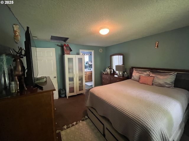 1014 S MILL Pl, Newberg, OR 97132