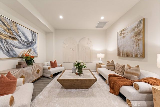 119 Nest Pine, Irvine, CA 92602