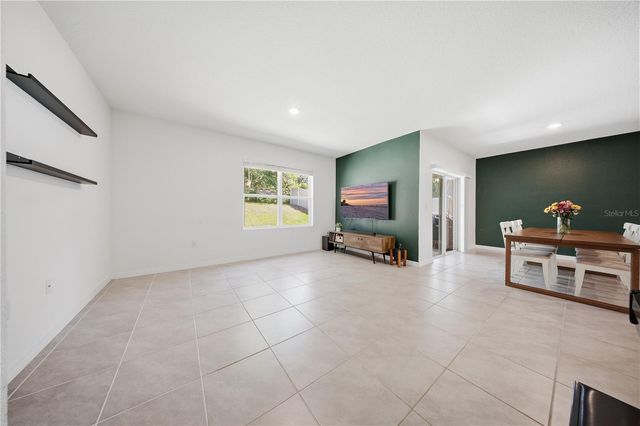 5636 HORSESHOE LOOP, Apopka, FL 32712