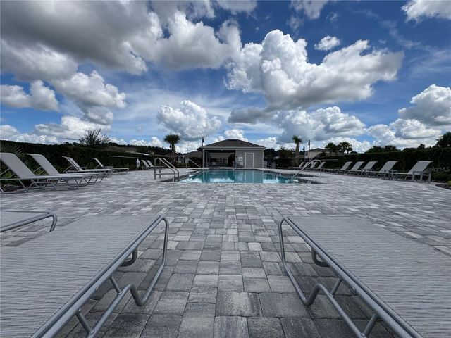 5636 HORSESHOE LOOP, Apopka, FL 32712