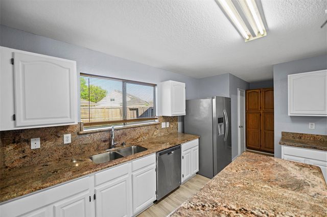 7627 Greenwood Point Drive, Cypress, TX 77433