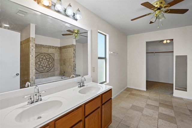 7627 Greenwood Point Drive, Cypress, TX 77433