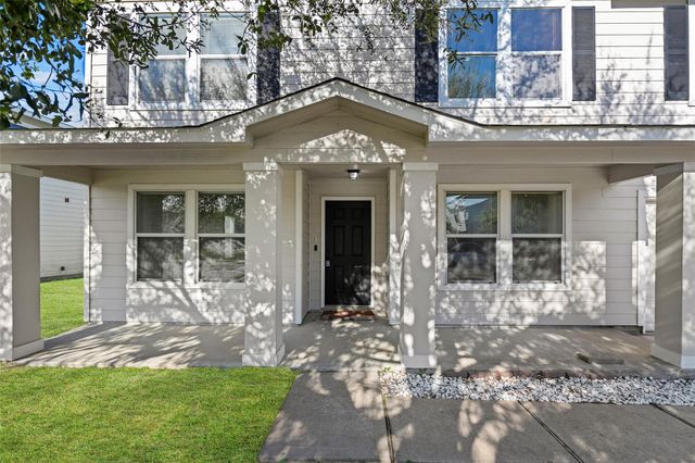 7627 Greenwood Point Drive, Cypress, TX 77433