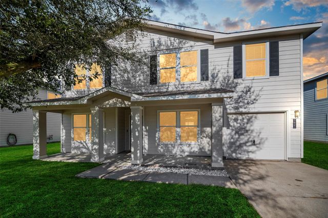 7627 Greenwood Point Drive, Cypress, TX 77433