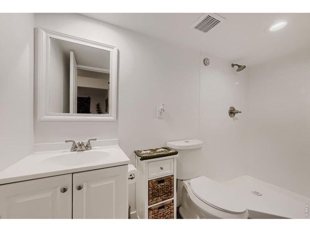 1546 Greenbriar Blvd, Boulder, CO 80305