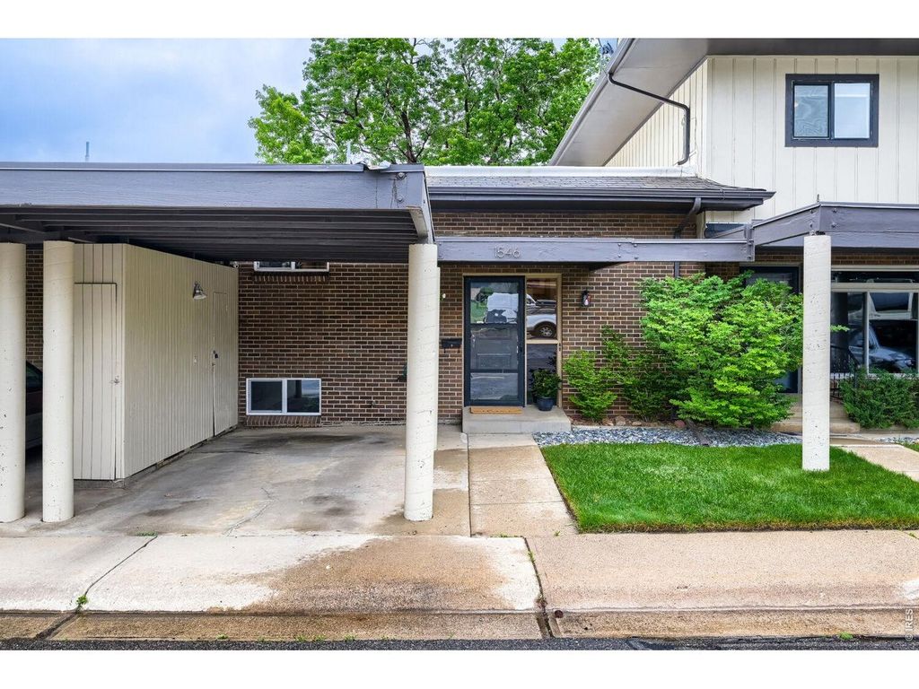 1546 Greenbriar Blvd, Boulder, CO 80305