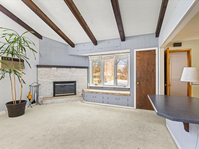 3504 Brendenwood Road, Rockford, IL 61107