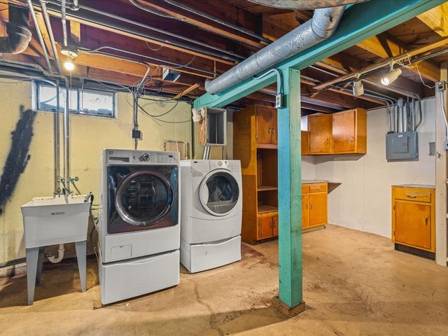 3504 Brendenwood Road, Rockford, IL 61107