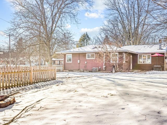 3504 Brendenwood Road, Rockford, IL 61107