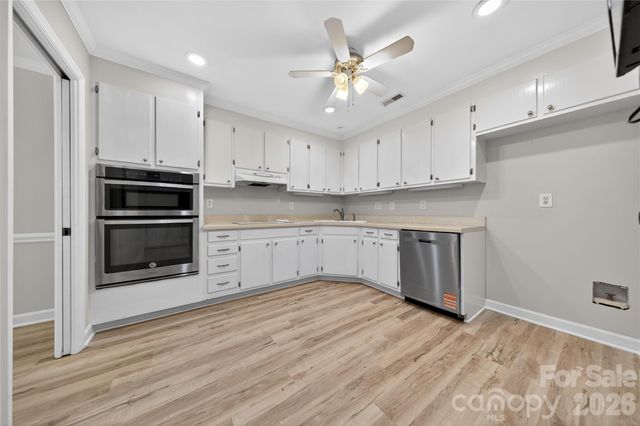 2405 Quail Lake Drive, Charlotte, NC 28210