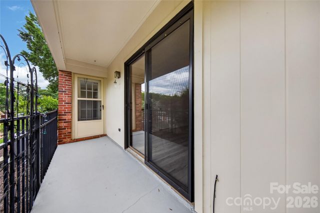 2405 Quail Lake Drive, Charlotte, NC 28210