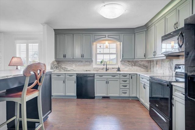 139 Winesap RD, Roanoke, VA 24019