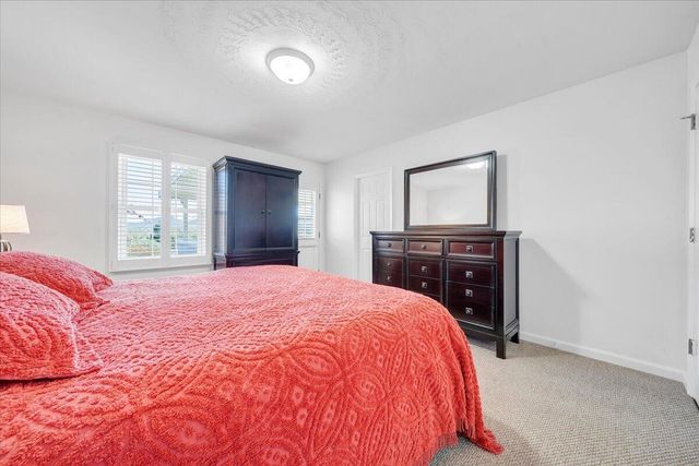 139 Winesap RD, Roanoke, VA 24019
