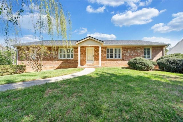 139 Winesap RD, Roanoke, VA 24019