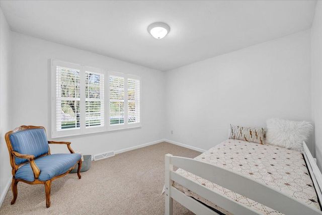 139 Winesap RD, Roanoke, VA 24019