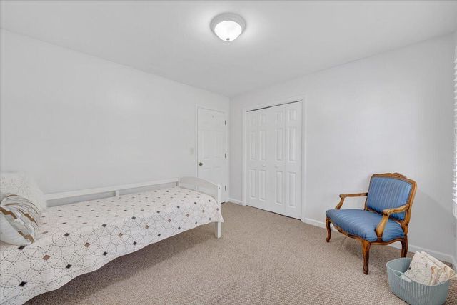 139 Winesap RD, Roanoke, VA 24019