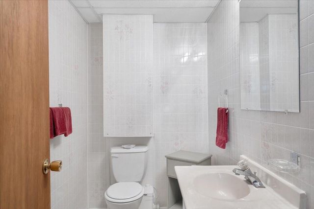 139 Winesap RD, Roanoke, VA 24019