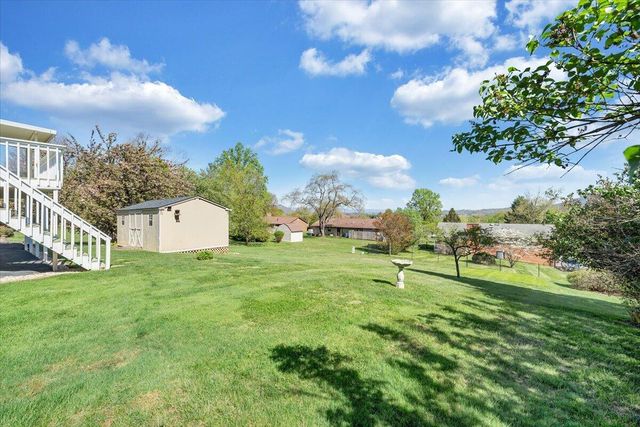 139 Winesap RD, Roanoke, VA 24019