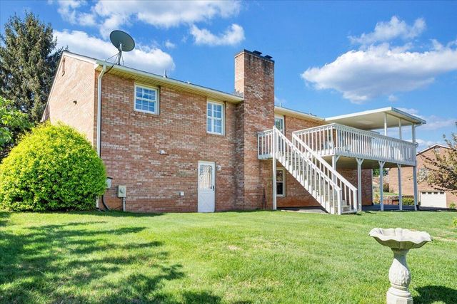 139 Winesap RD, Roanoke, VA 24019