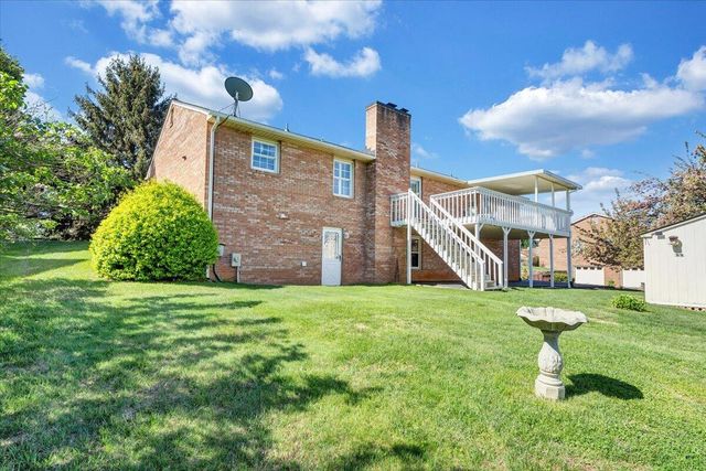 139 Winesap RD, Roanoke, VA 24019