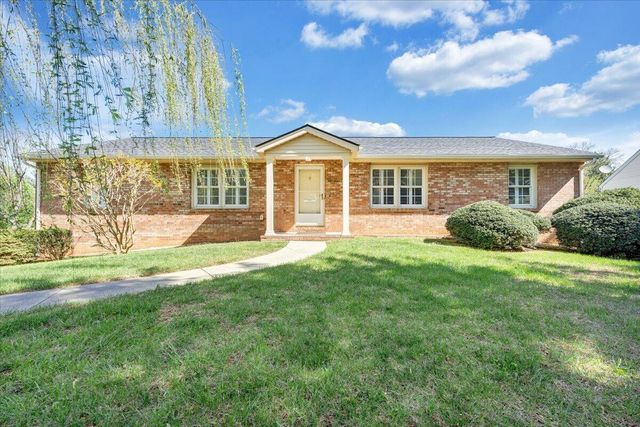 139 Winesap RD, Roanoke, VA 24019