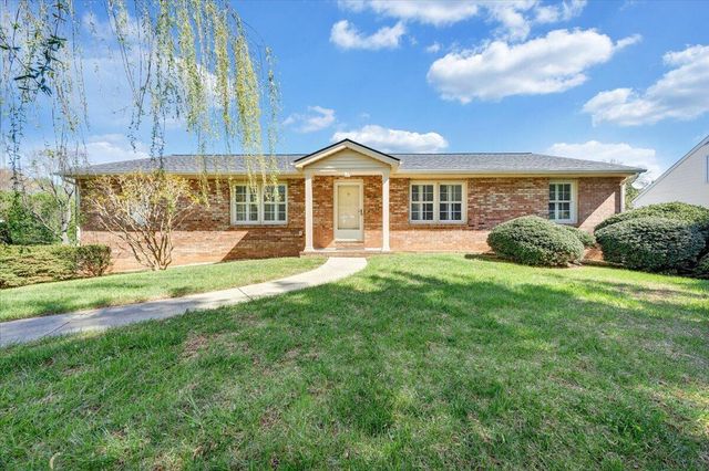 139 Winesap RD, Roanoke, VA 24019