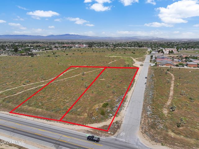 Cor Avenue L8 37th Stw, Quartz Hill, CA 93536