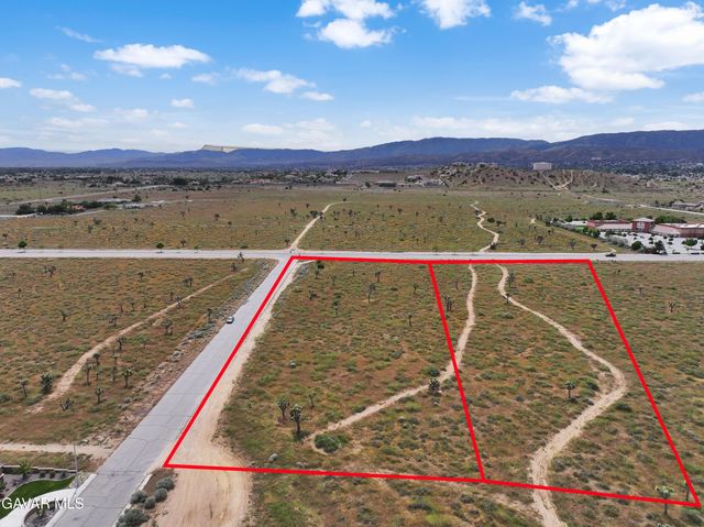 Cor Avenue L8 37th Stw, Quartz Hill, CA 93536